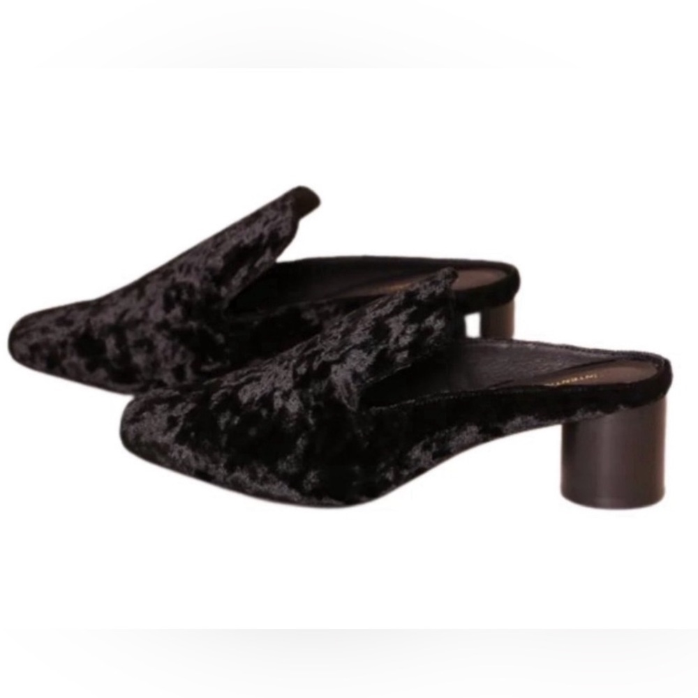 Intentionally Blank Black Crushed Velvet Square Toe Mule Size 10